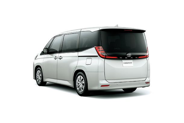 Toyota Noah/Voxy Rear View